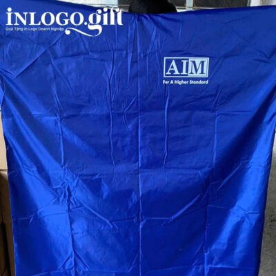 Áo mưa bít in logo vải dù vân tổ ong màu xanh dương 1mx1m53 AM-01