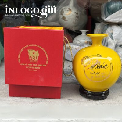 Bình hút lộc in logo màu vàng họa tiết hoa sen và cá chép