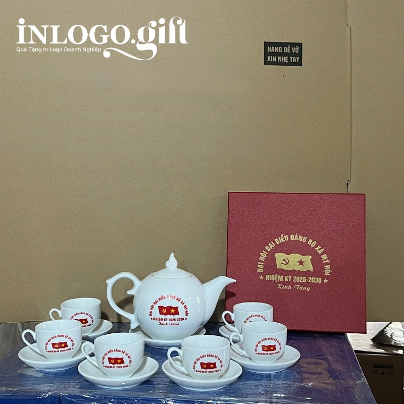 Bộ ấm chén in logo dáng bưởi lửa màu trắng 500ml