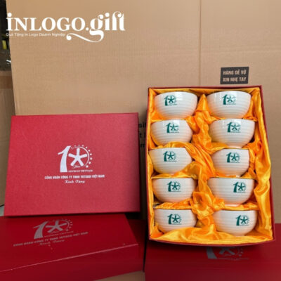 Bộ bát cơm in logo 10 món màu trắng họa tiết vẽ tay hoa sen xanh BBC-01
