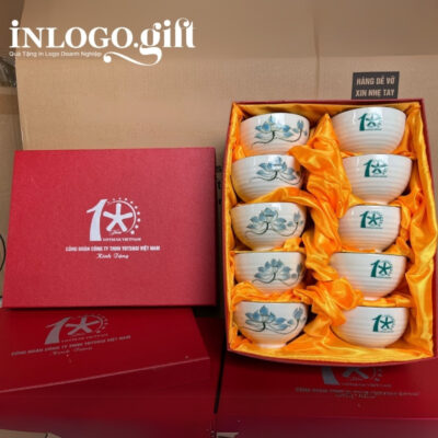 Bộ bát cơm in logo 10 món màu trắng họa tiết vẽ tay hoa sen xanh BBC-01