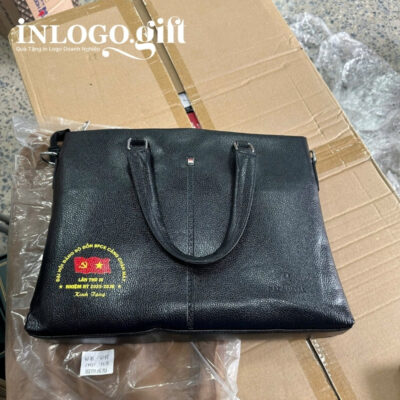 Cặp da in logo màu đen 38x6x28 cm