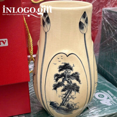 Lọ hoa in logo màu vàng hanh họa tiết hoa mai đen 27cm LH-01