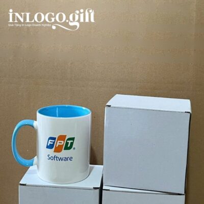 Ly sứ Bát Tràng in logo 2 màu xanh dương và trắng dáng trụ quai C 350ml