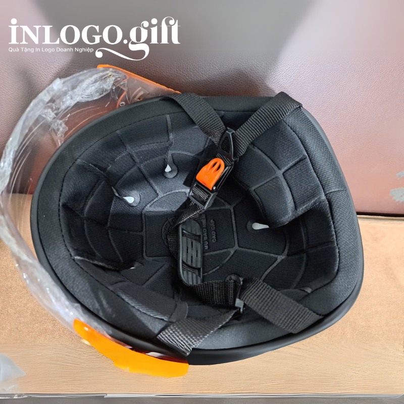Mũ bảo hiểm in logo nửa đầu có kính sơn bóng màu cam MBH-03