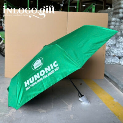 Ô dù in logo gấp 3 tự đẩy nút bấm nhựa vải pongee tráng keo đen màu xanh lá 96cm OD-03