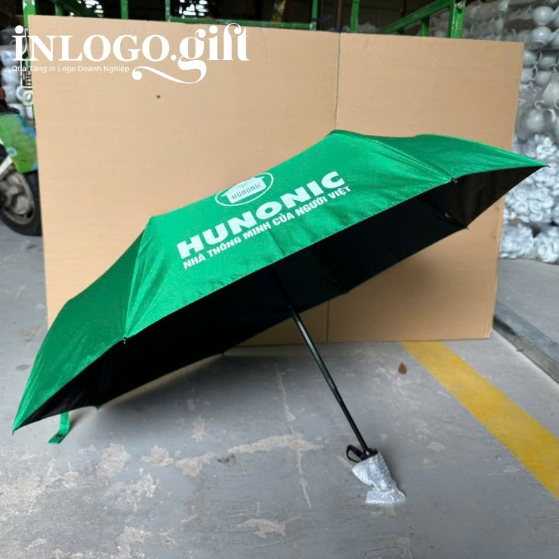 Ô dù in logo gấp 3 tự đẩy nút bấm nhựa vải pongee tráng keo đen màu xanh lá 96cm OD-03