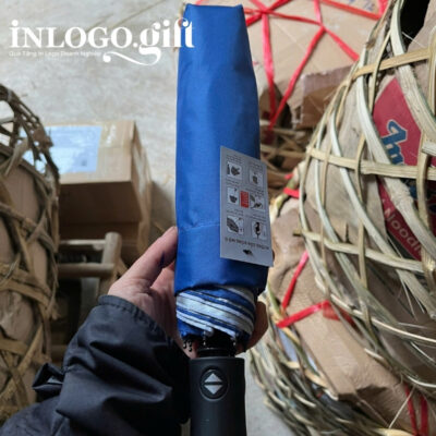 Ô dù in logo gấp 3 tự động 2 chiều vải pongee tráng keo đen màu xanh dương và trắng 96cm OD-02
