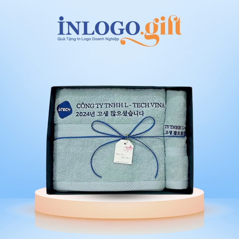 Set 2 khăn tắm và mặt thêu logo màu xanh mint