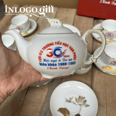 Bộ ấm chén in logo dáng công phượng họa tiết hoa sen viền vàng kim 500ml
