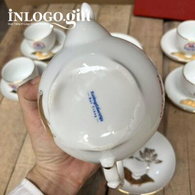 Bộ ấm chén in logo dáng công phượng họa tiết hoa sen viền vàng kim 500ml