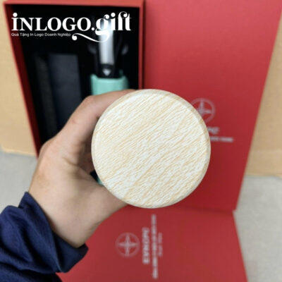 Bộ giftset in logo gồm bình giữ nhiệt nắp gỗ và ô dù gấp 3 tự động 1 chiều