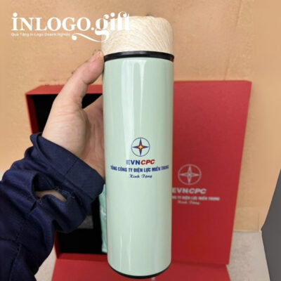 Bộ giftset in logo gồm bình giữ nhiệt nắp gỗ và ô dù gấp 3 tự động 1 chiều