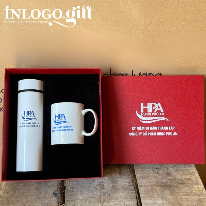 Bộ giftset in logo gồm bình giữ nhiệt và ly sứ trắng BGS-14
