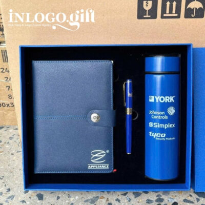 Bộ giftset in logo gồm sổ da, bút kí và bình giữ nhiệt
