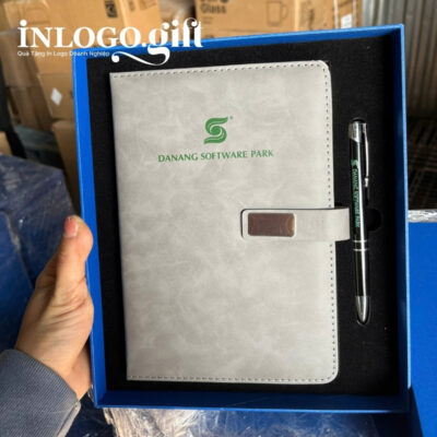Bộ giftset in logo sổ da dán gáy và bút kí