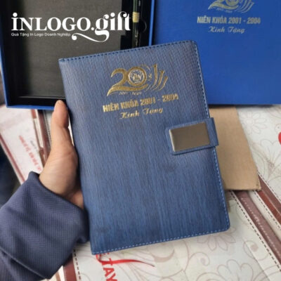 Bộ giftset in logo sổ da dán gáy và bút kí