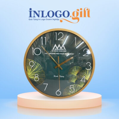 Đồng hồ treo tường in logo tròn mặt lồi màu xanh lá đậm số in 33cm DHT-05