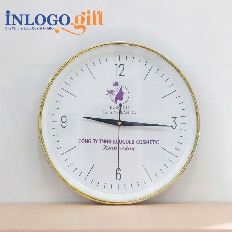 Đồng hồ treo tường in logo tròn vành mỏng xi vàng số in 35cm DHT-02