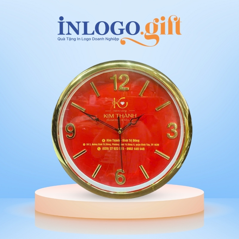 Đồng hồ treo tường in logo tròn xi vàng màu đỏ số cọc 35cm DHT-04