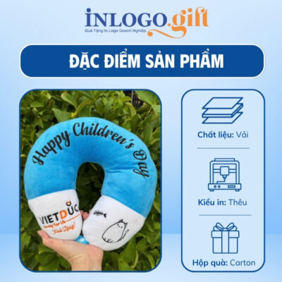 Gối chữ U thêu logo vải Velboa ruột bông màu xanh dương và trắng