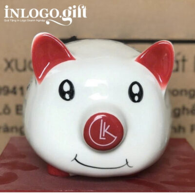 Heo đất in logo màu trắng tai hồng kích thước 14x15x19cm HĐ-07