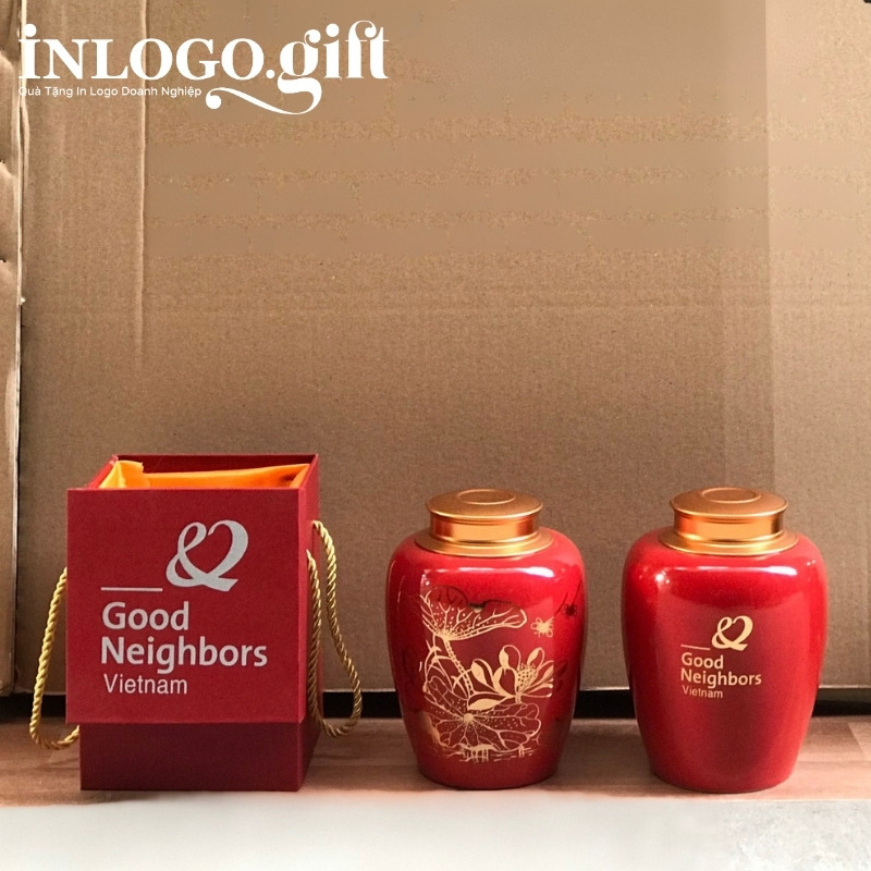 Hũ đựng trà in logo dáng bí men đỏ họa tiết hoa sen kẻ vàng 200g HĐT-03