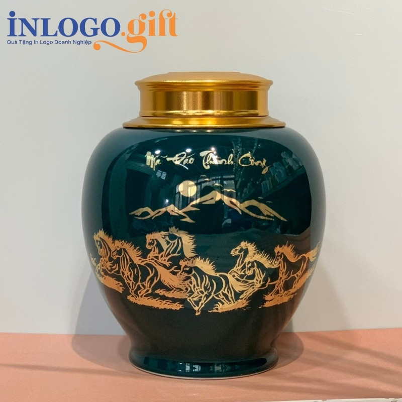 Hũ đựng trà in logo dáng tròn men xanh họa tiết mã đáo thành công HĐT-01