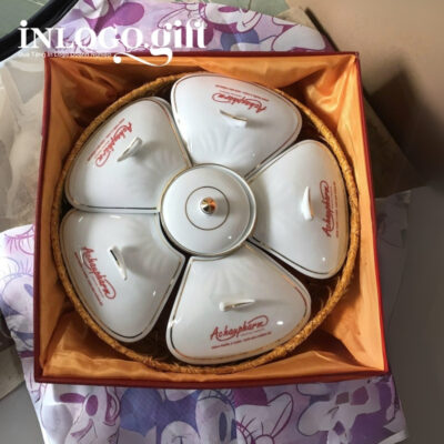 Khay mứt in logo 5 cánh hoa đào màu trắng