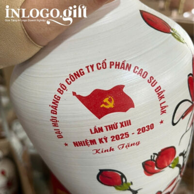 Lọ hoa in logo men xước họa tiết hoa đỏ màu trắng 27cm LH-15
