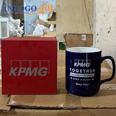 Ly sứ in logo dáng trụ quai vuông màu xanh navy và trắng LS-10