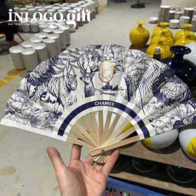 Quạt nan tre in logo màu trắng 38cm