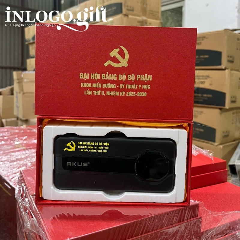 Sạc dự phòng in logo thương hiệu Akus màu đen dung lượng 10.000mAh SDP-02