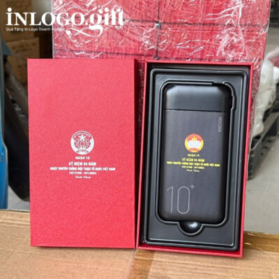 Sạc dự phòng in logo thương hiệu WK màu đen dung lượng 10.000mAh SDP-04