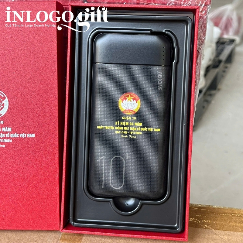 Sạc dự phòng in logo thương hiệu WK màu đen dung lượng 10.000mAh SDP-04