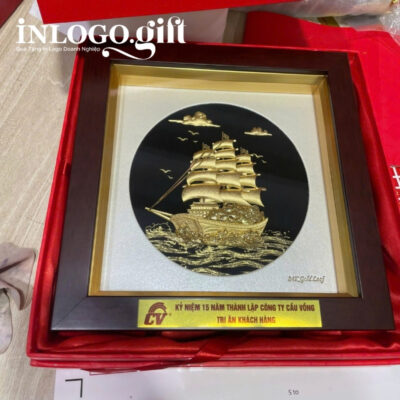Tranh dát vàng in logo họa tiết thuận buồm xuôi gió 20x20cm