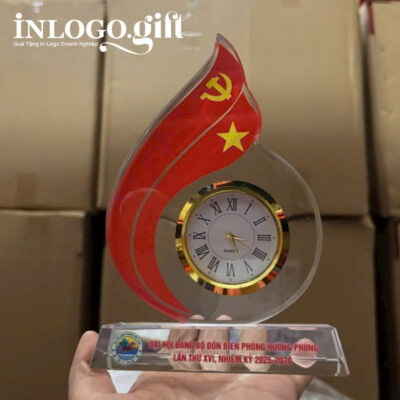 Đồng hồ để bàn in logo pha lê dáng ngọn lửa DHB-06
