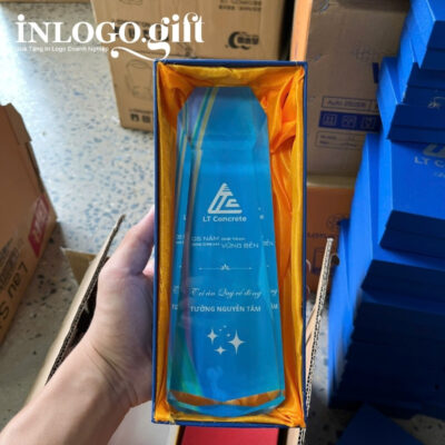 Kỷ niệm chương in logo pha lê Metamax nguyên khối KNC-04