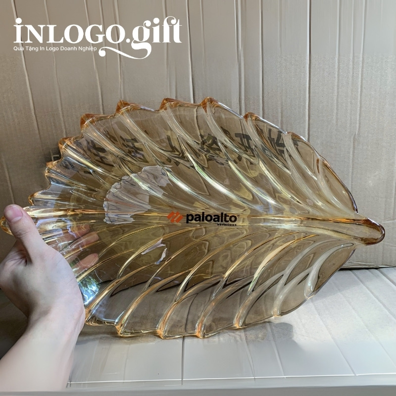 Đĩa thủy tinh in logo hình chiếc lá ĐTT-01
