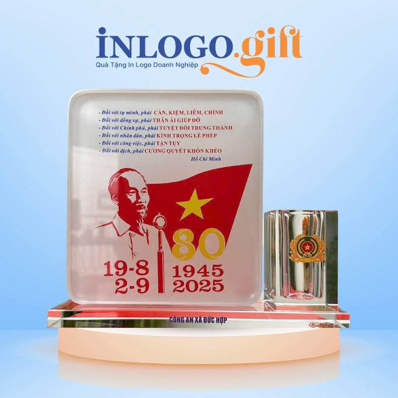 Kỷ niệm chương quà tặng Đại Hội in logo pha lê KNC-13