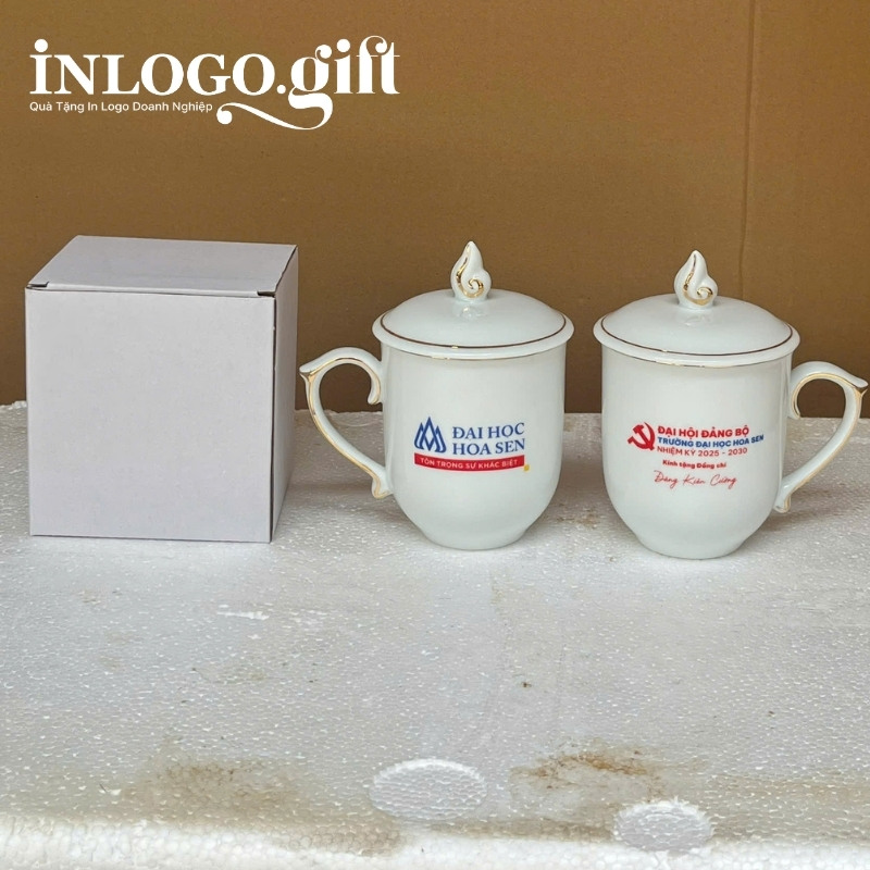 Ly sứ quà tặng Đại Hội in logo dáng ngọn lửa có 350ml LS-18