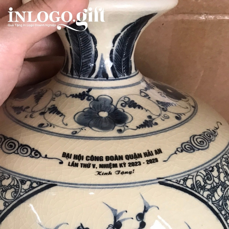 In logo lên bình hút lộc quà tặng Đại hội vàng hanh men rạng 18cm LH-11