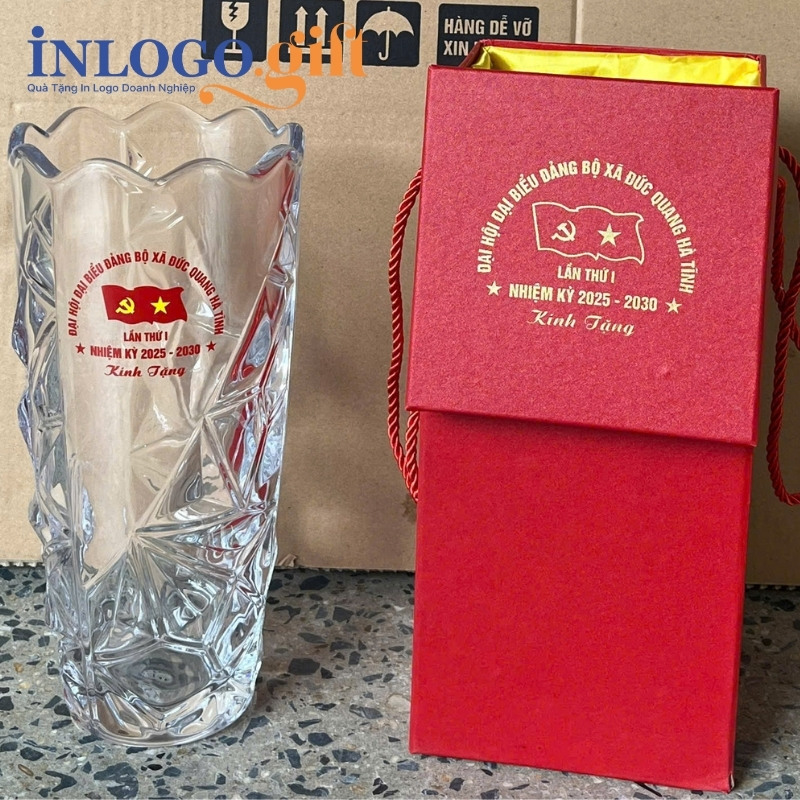 Lọ hoa nhiệt quà tặng Đại hội in logo dáng ly miệng loe 30cm LH-04