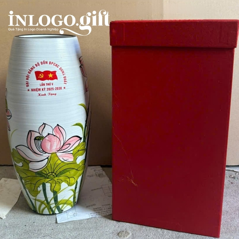 Quà tặng Đại Hội in logo bình hoa dáng bom hoa sen LH-21