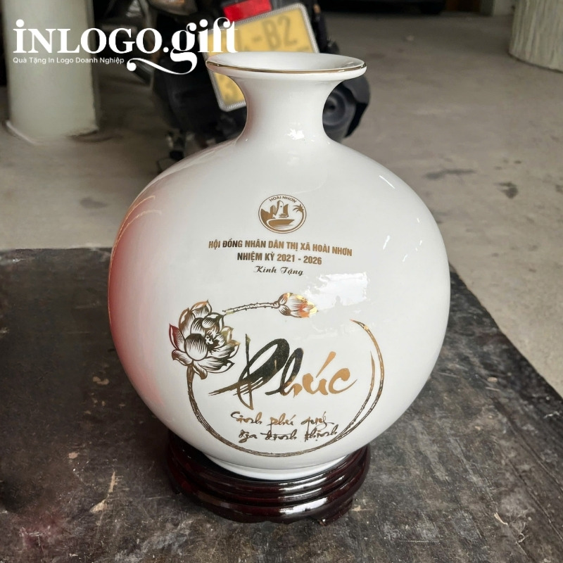 binh-hut-loc-in-logo-mau-trang-hoa-tiet-ca-chep-hoa-sen-vang-kim (5)