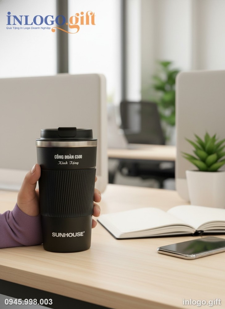 Nắp đậy của Ly giữ nhiệt Sunhouse với cơ chế bật mở tiện lợi