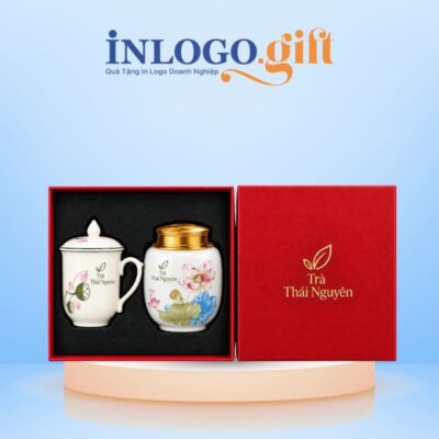 Bộ giftset quà tặng in logo 2 món gồm cốc sứ có nắp và hũ trà gốm sứ vẽ sen hồng BGS-60